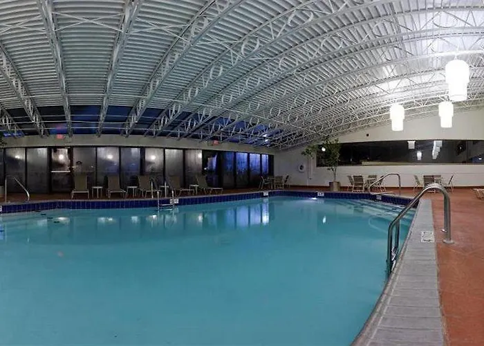 Ramada Conference Center Hotel 3*