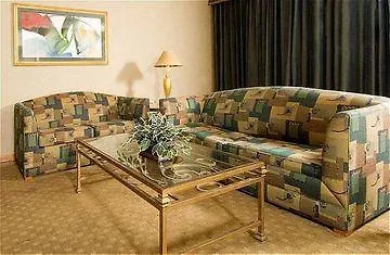 Ramada Conference Center Hotel 3*