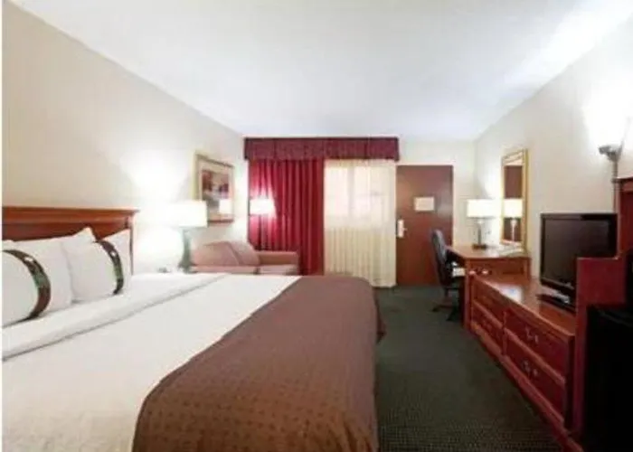 Hotel Ramada Conference Center