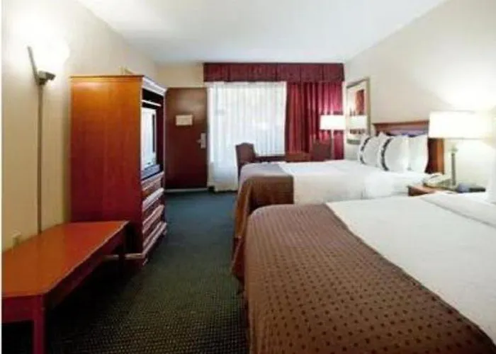 Hotel Ramada Conference Center Lafayette