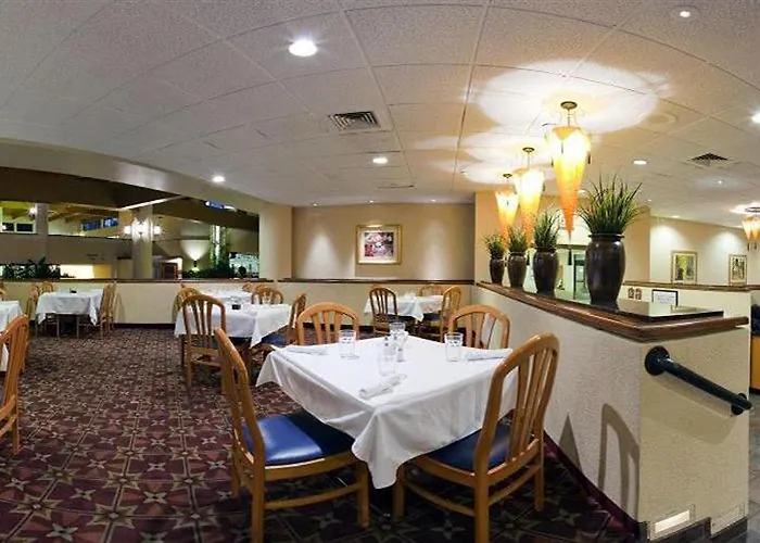 Ramada Conference Center Hotel 3*