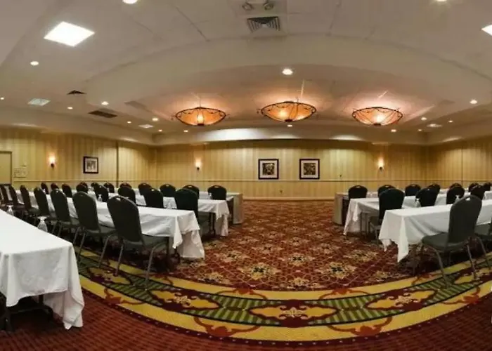 Ramada Conference Center 3* Lafayette