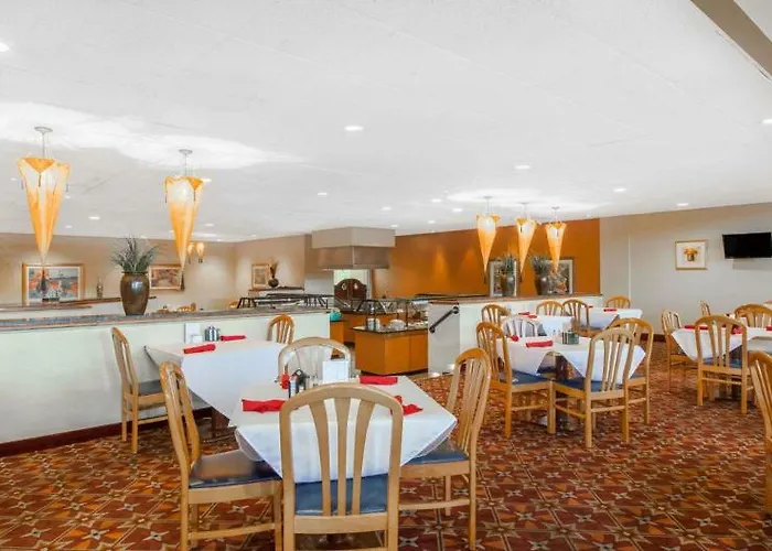 Hotel Ramada Conference Center Lafayette